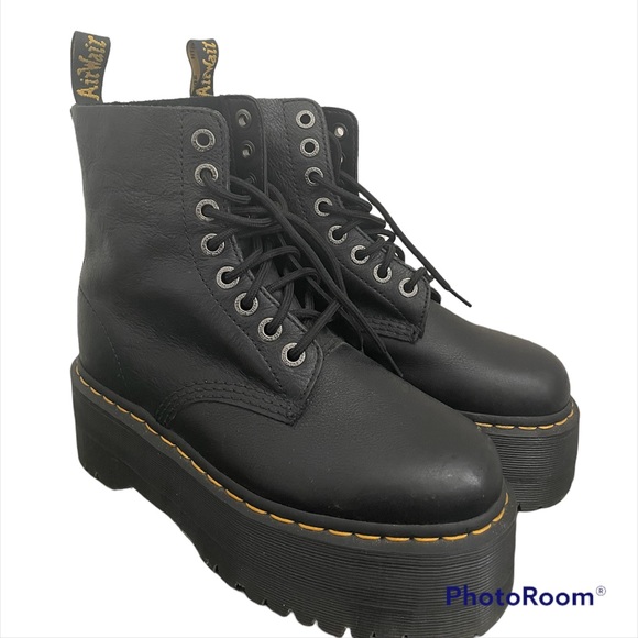 Dr Martens almost new!!! 🥹